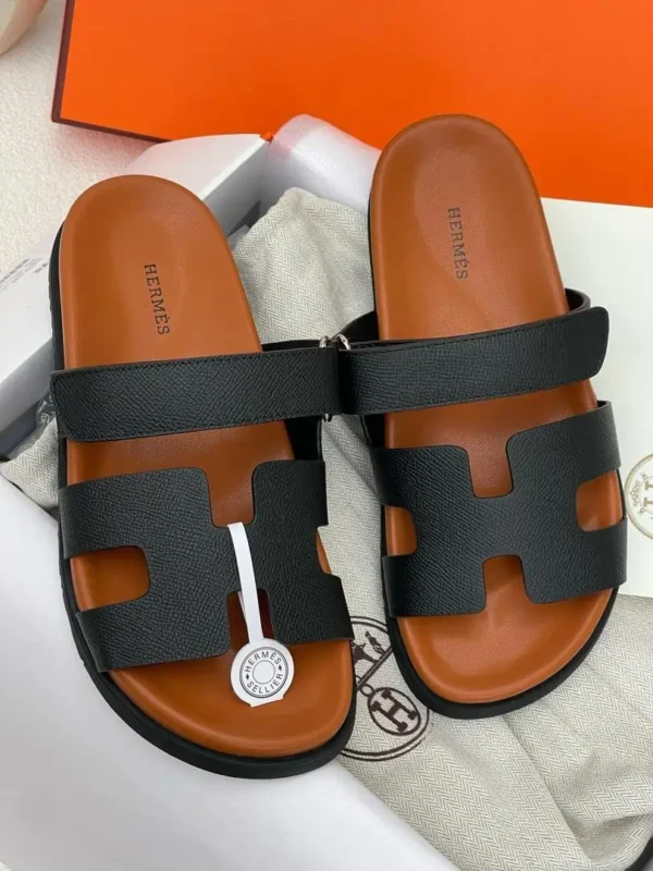 Hermès Chypre Black & Tan Slide Sandals Hermès Chypre Black & Tan Two-Tone H-Cutout Slide Sandals Nigeria
