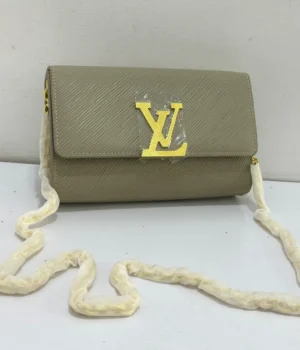 louis-vuitton-louise-chain-pm-grey-galet-epi-leather-oversized-gold-lv-logo-clasp-nigeria Louis Vuitton Louise Chain PM grey galet Epi leather with oversized gold LV logo flip clasp and sliding gold chain Nigeria
