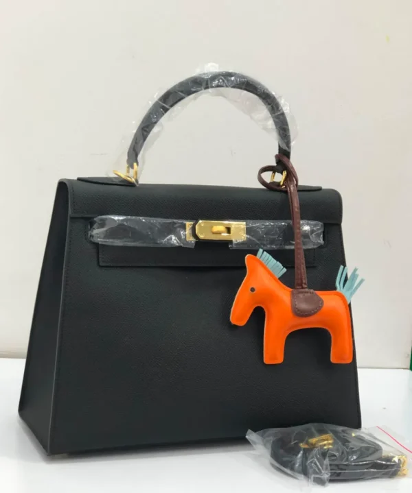 Hermes-black-structured-leather-handbag-gold-turnlock